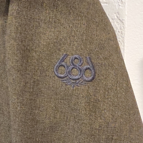 686 Women's Ski Jacket - Picture 4 of 9